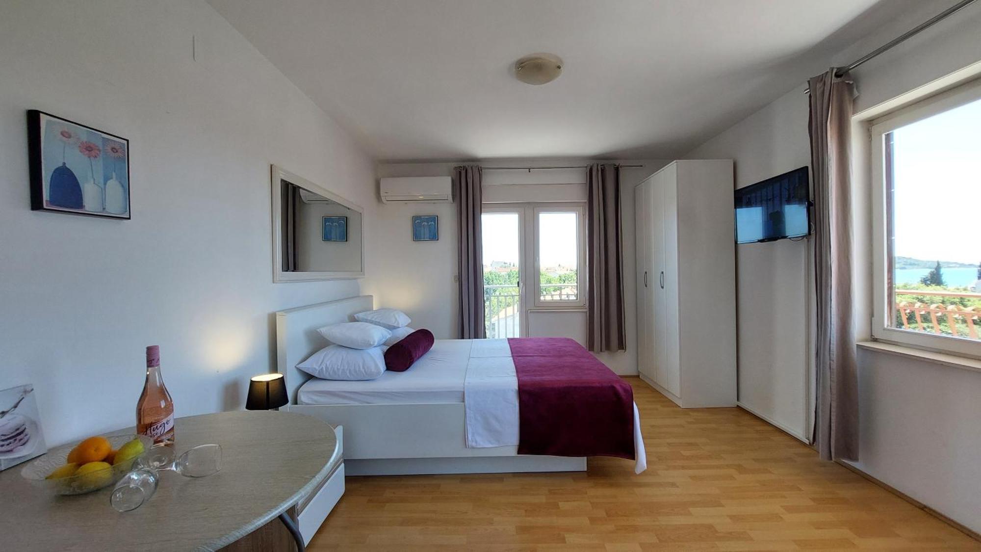 Sea Side Apartments Vodice Extérieur photo