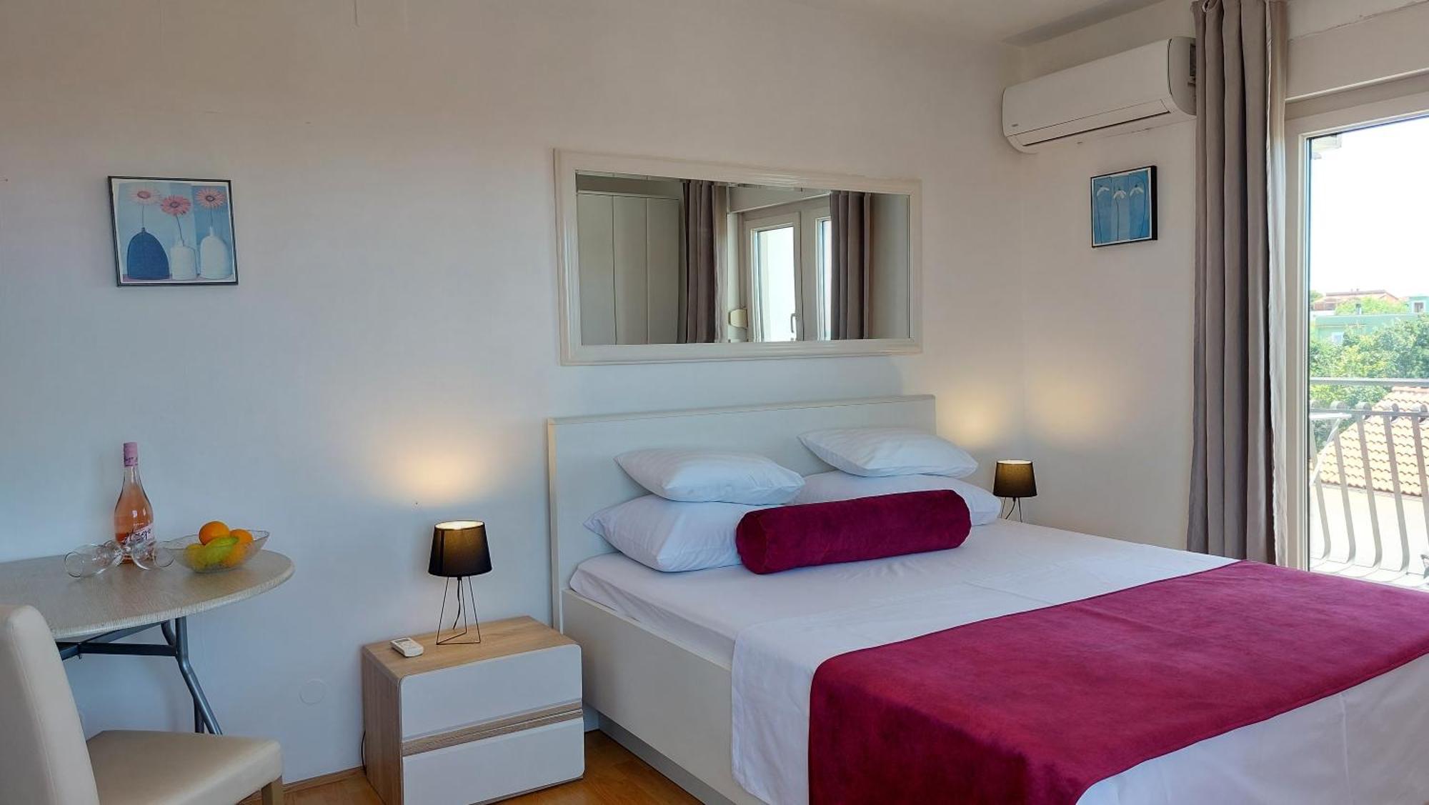 Sea Side Apartments Vodice Extérieur photo